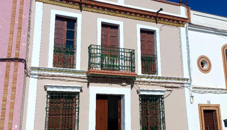 Casa adosada en venda a Calle Villalba, 28, Manzanilla, Huelva - imatge 1 Foto 1 de Casa adosada en venda a Calle Villalba, 28, Manzanilla, Huelva