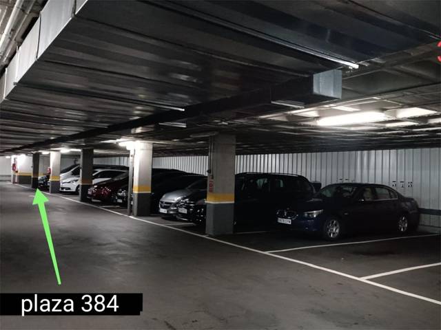 Garaje en Venta en Calle de Perú, 17 en Valleaguado - La Cañada