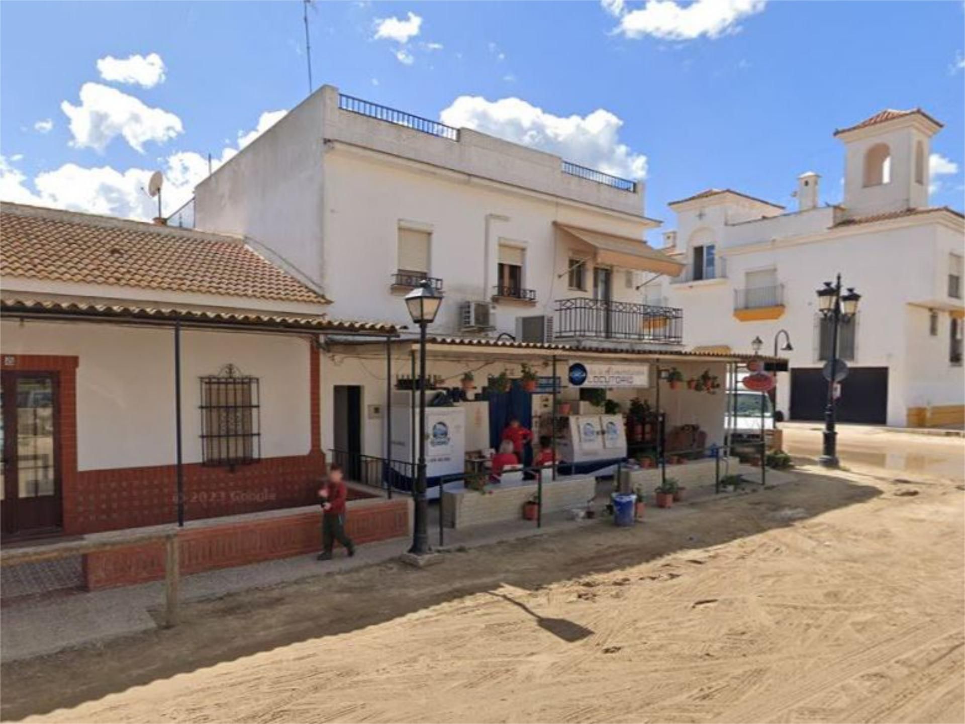 Vista exterior de Casa adosada en venda en Almonte amb Balcó