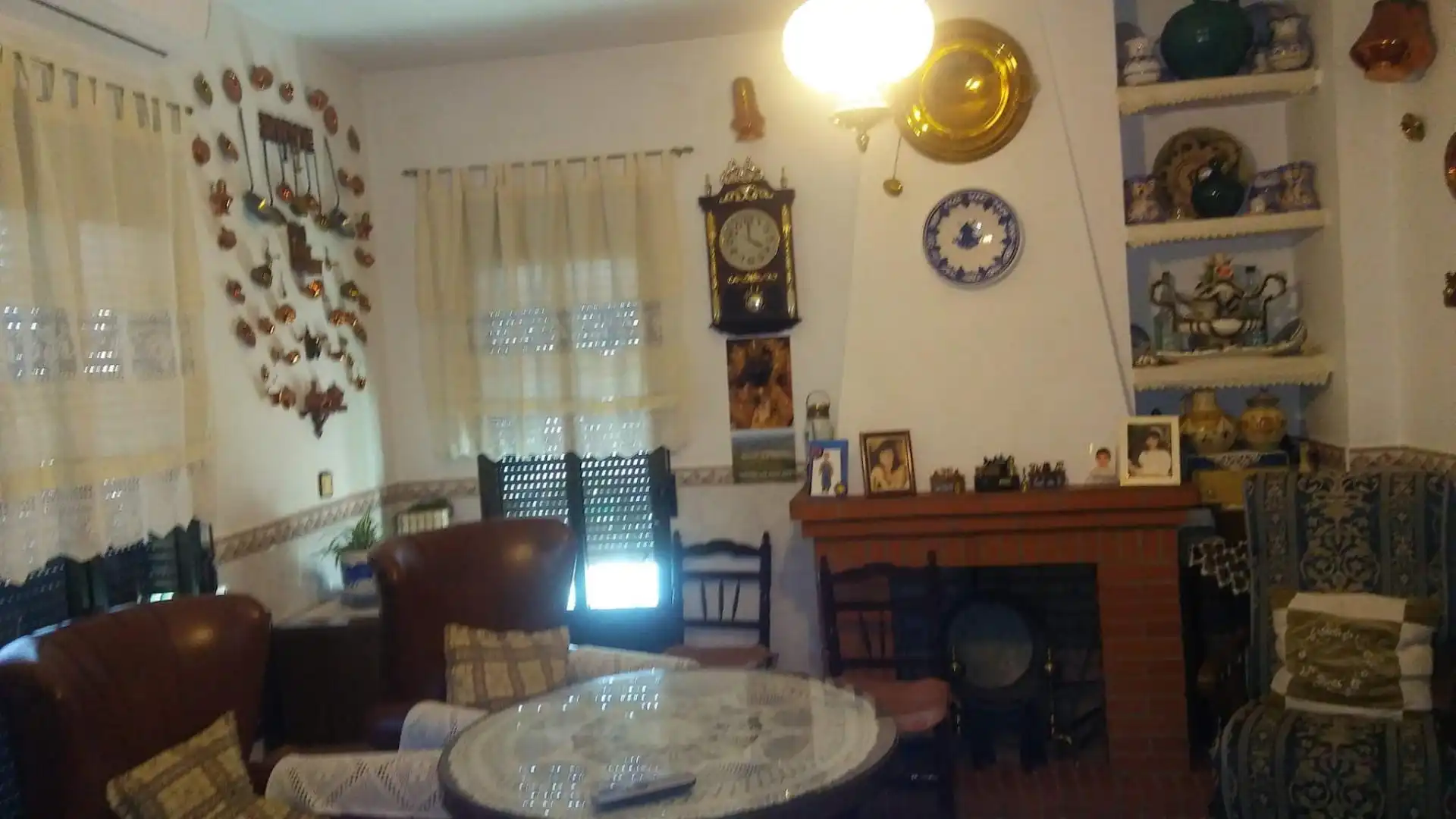 Sala d'estar de Casa adosada en venda en Guadalupe amb Aire condicionat, Moblat i Forn