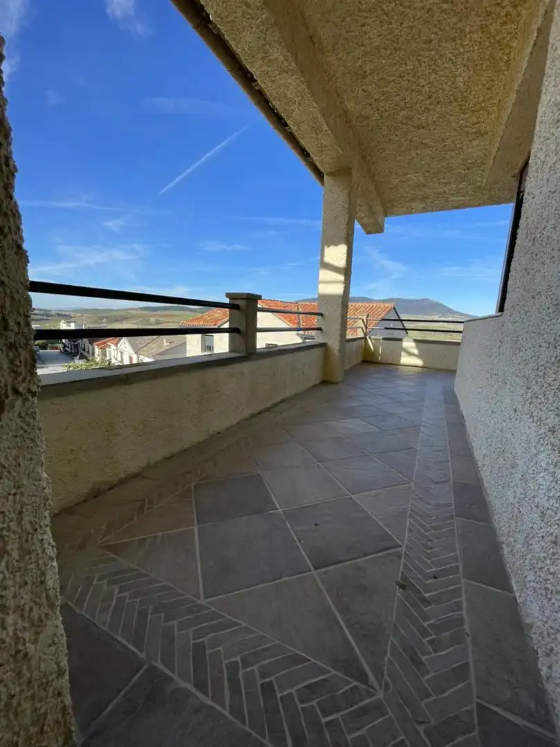 Habitación en Calle Mayor, 40, Tiebas-Muruarte de Reta Terraza de Piso para compartir en Tiebas-Muruarte de Reta con Calefacción, Jardín privado y Parquet