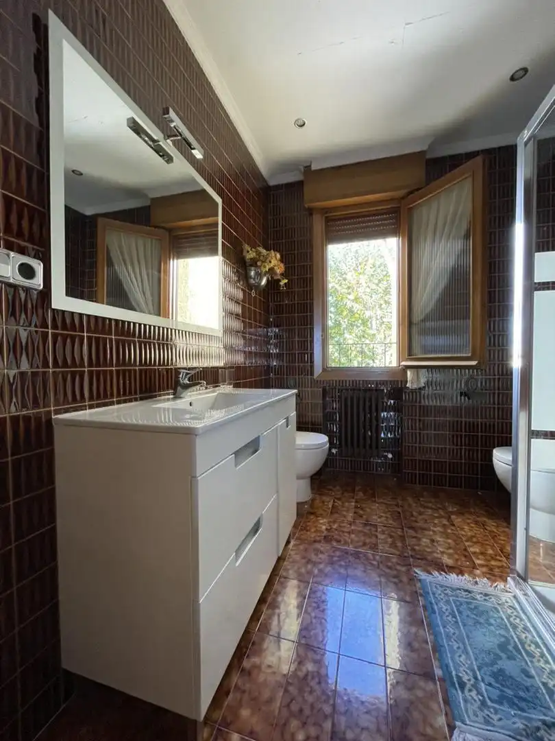 Habitación en Calle Mayor, 40, Tiebas-Muruarte de Reta Baño de Piso para compartir en Tiebas-Muruarte de Reta con Calefacción, Jardín privado y Parquet