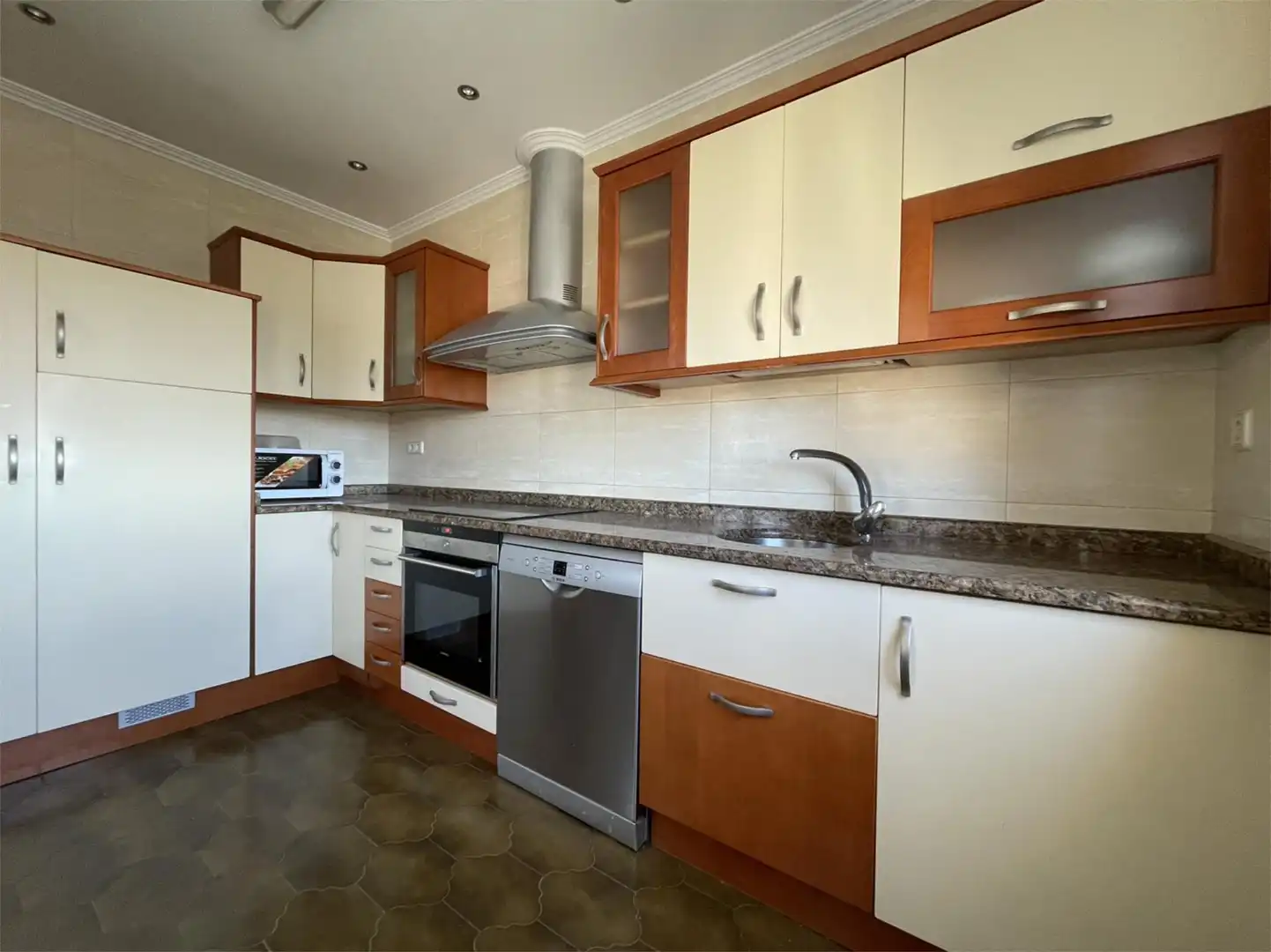 Habitación en Calle Mayor, 40, Tiebas-Muruarte de Reta Cocina de Piso para compartir en Tiebas-Muruarte de Reta con Calefacción, Jardín privado y Parquet