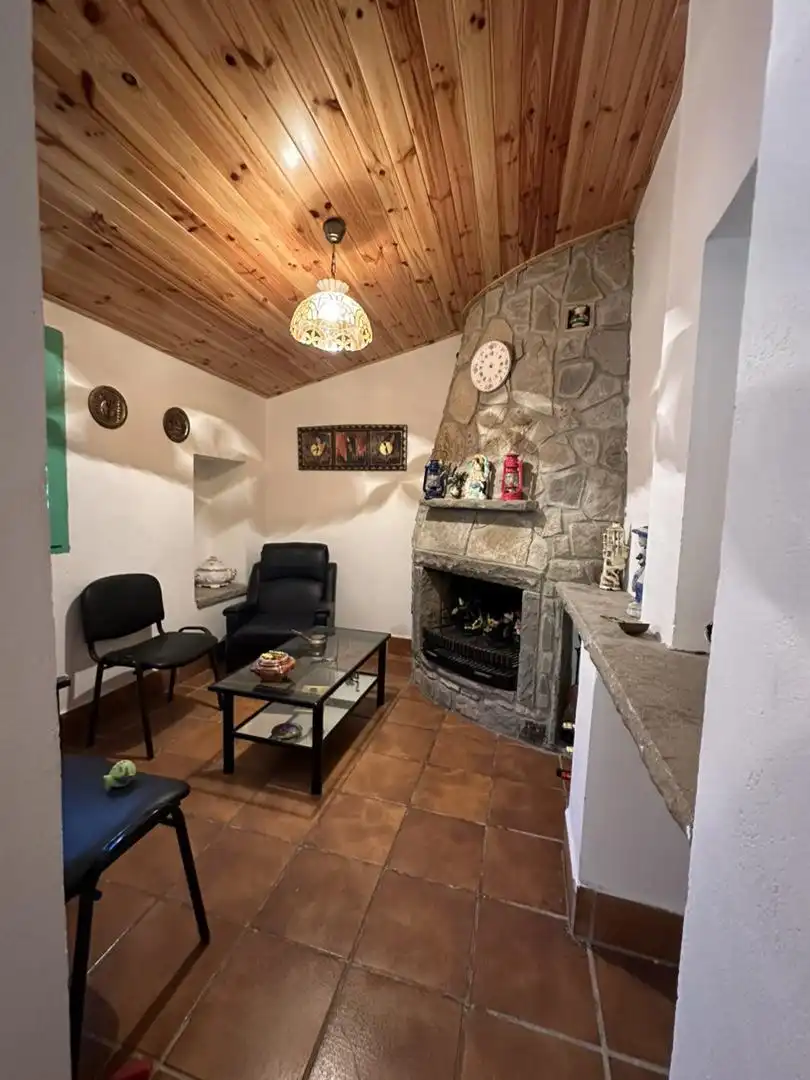 Finca rústica en venda a Passeig de Pau Casals, 4, Sant Vicenç de Castellet Sala d'estar de Finca rústica en venda en Sant Vicenç de Castellet amb Terrassa, Piscina i Balcó