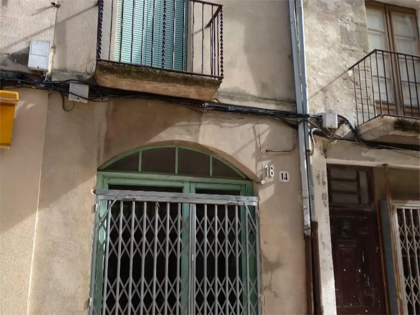 Casa adosada en venda a Carrer Combat, 14, Cervera Vista exterior de Casa adosada en venda en Cervera amb Terrassa i Balcó