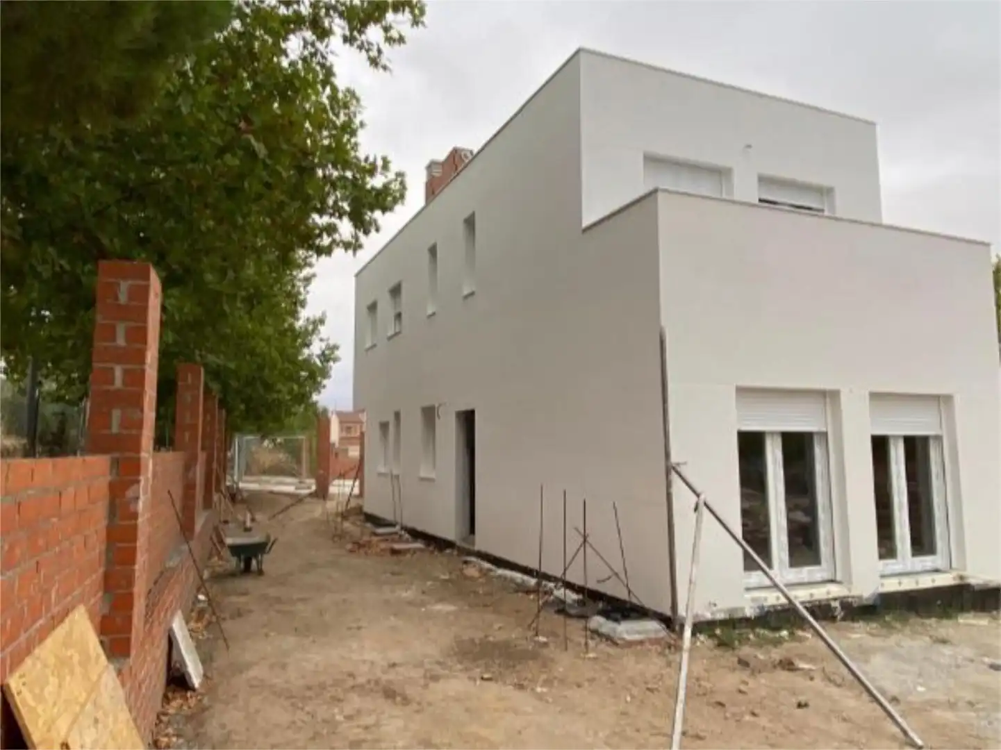 Casa o chalet en venta en Avenida Canta el Gallo, 35, Camarenilla Vista exterior de Casa o chalet en venta en Camarenilla con Aire acondicionado, Calefacción y Jardín privado