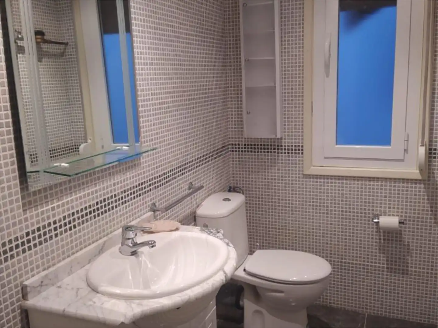 Piso en venta en Plaza Constitución, 6, Centro Baño de Piso en venta en Aranda de Duero con Calefacción y Balcón