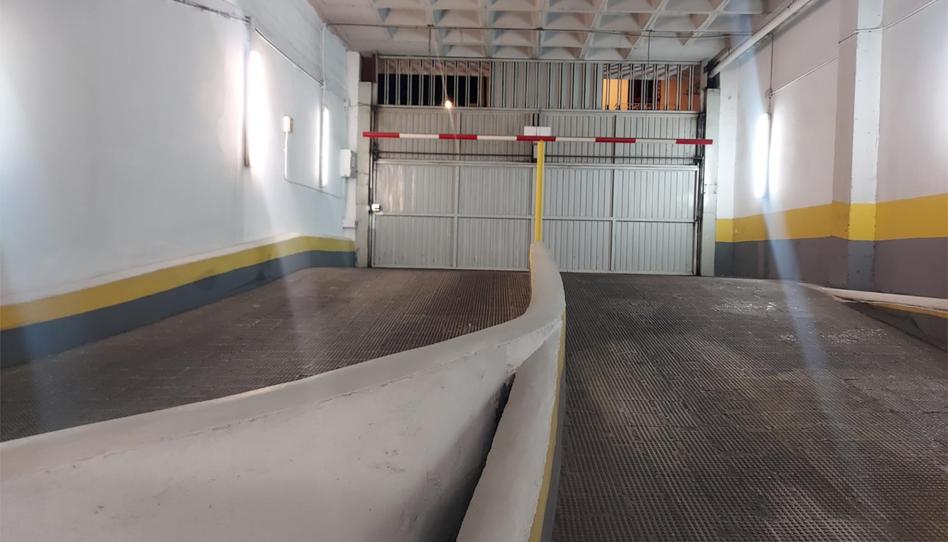 Foto 1 de Garatge de lloguer a Calle Luis Montoto, 107a, San Pablo, Sevilla