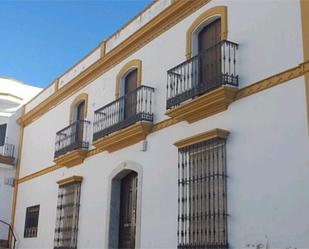 Exterior view of Single-family semi-detached for sale in Paterna del Campo  with Terrace and Balcony