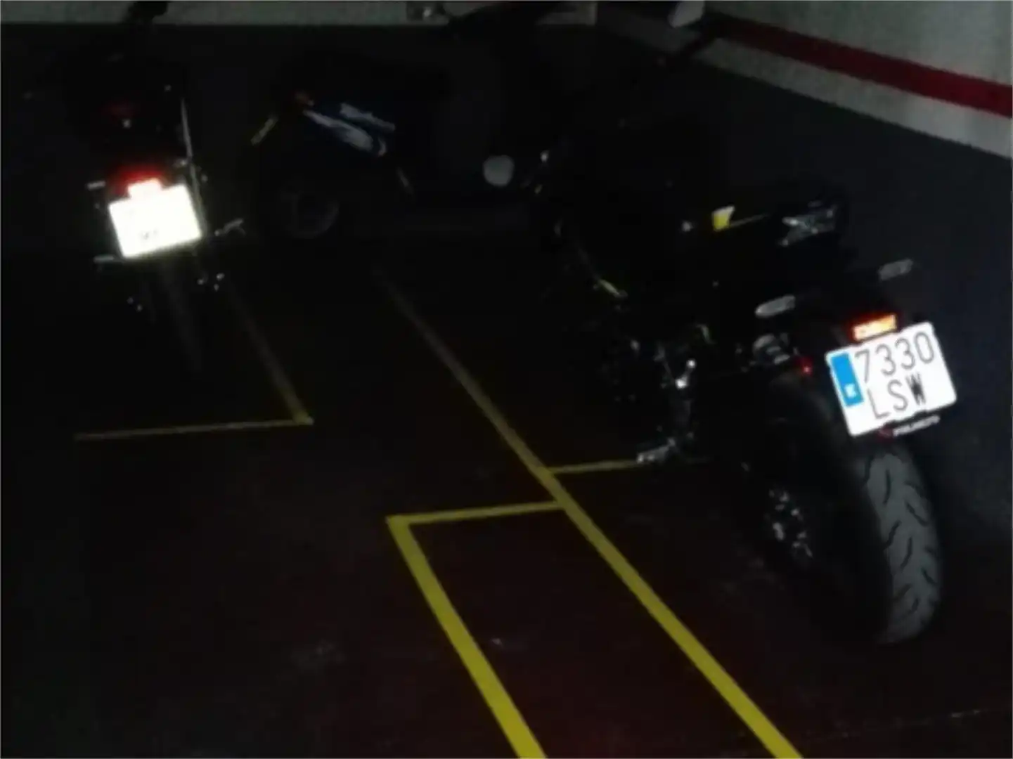 Parkplatz von Garage zur Miete in Burjassot