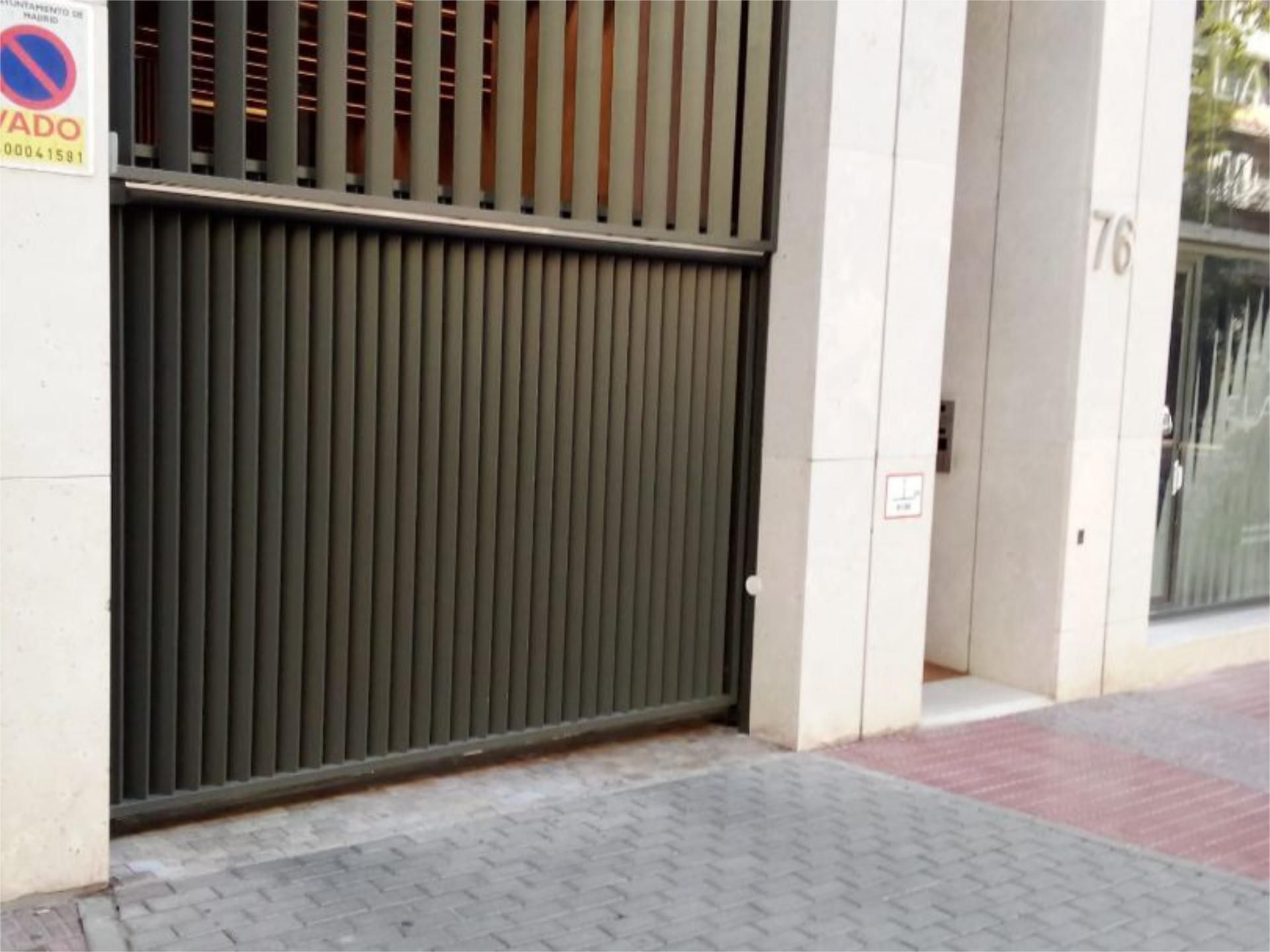 Exterior view of Garage to rent in  Madrid Capital