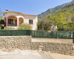 Vista exterior de Casa o xalet en venda en Dénia amb Terrassa, Piscina i Balcó