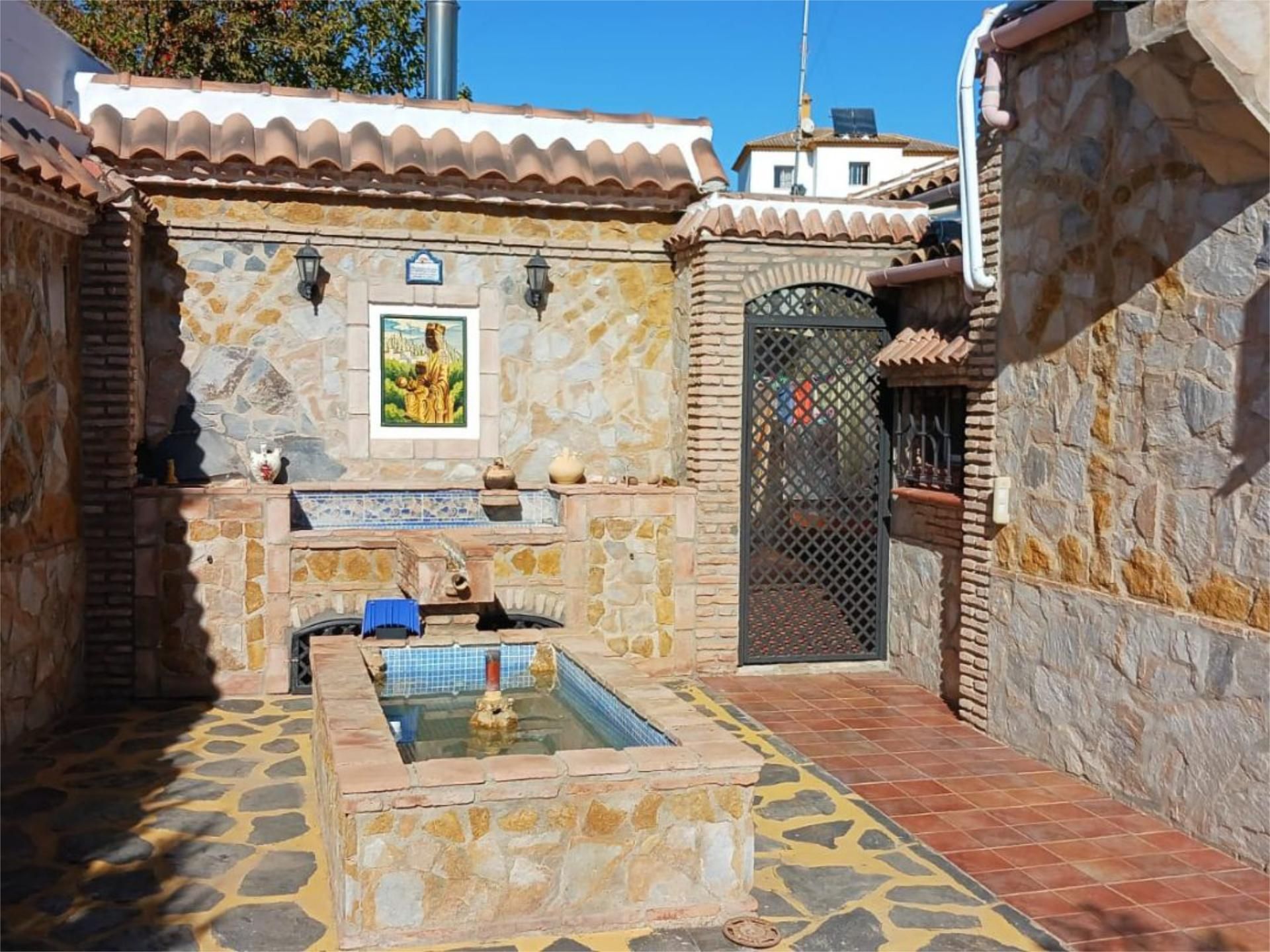 Terrace of House or chalet for sale in Écija  with Air Conditioner and Swimming Pool