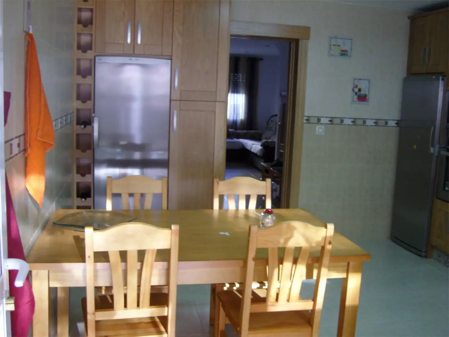 Casa adosada en venta en Calle Jaen, 47, Villatorres Cocina de Casa adosada en venta en Villatorres con Aire acondicionado, Terraza y Trastero
