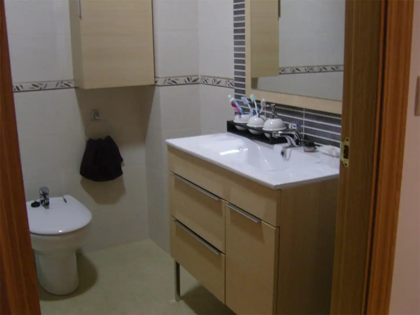 Casa adosada en venta en Calle Jaen, 47, Villatorres Baño de Casa adosada en venta en Villatorres con Aire acondicionado, Terraza y Trastero