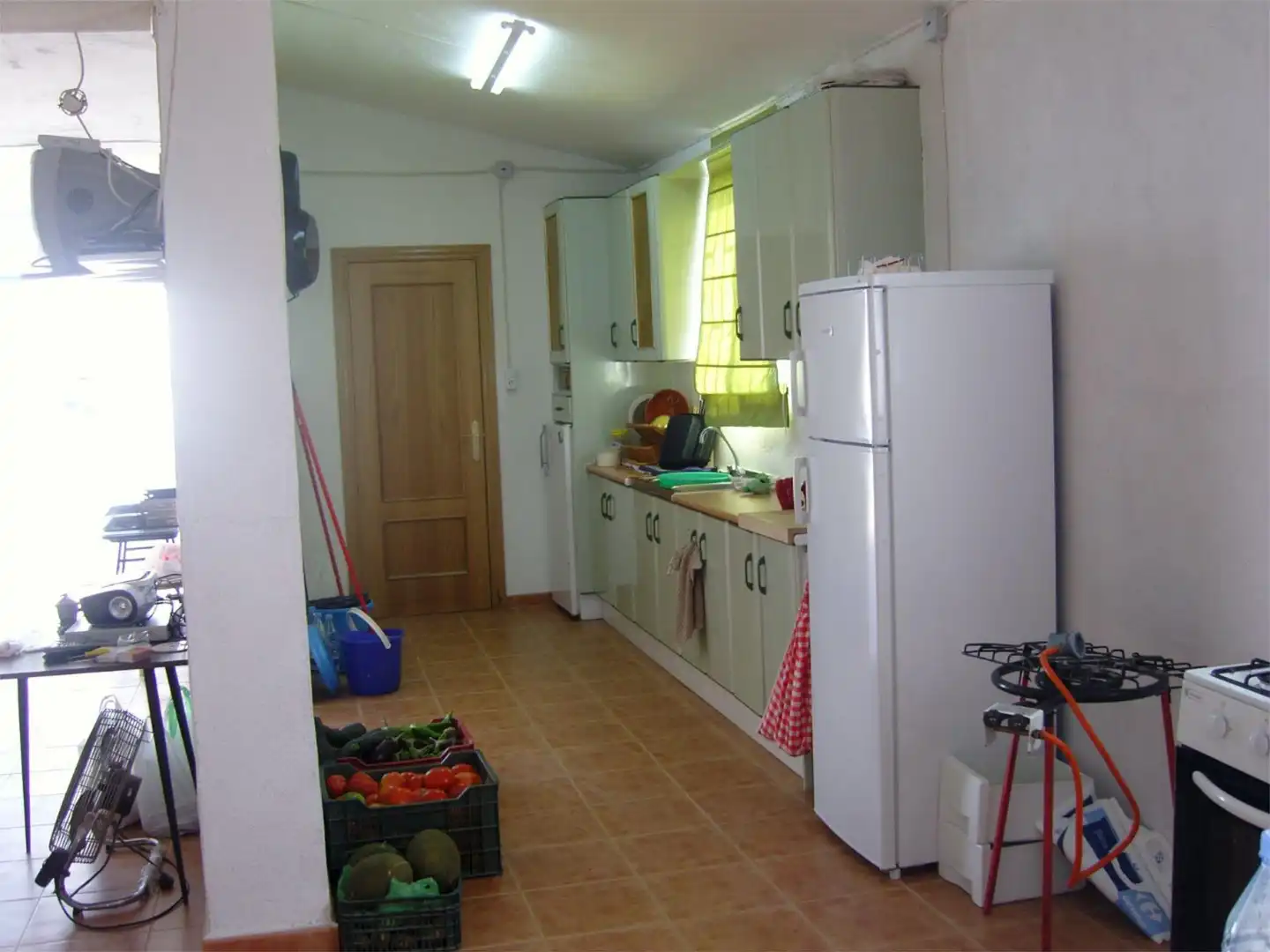 Casa adosada en venta en Calle Jaen, 47, Villatorres Cocina de Casa adosada en venta en Villatorres con Aire acondicionado, Terraza y Trastero