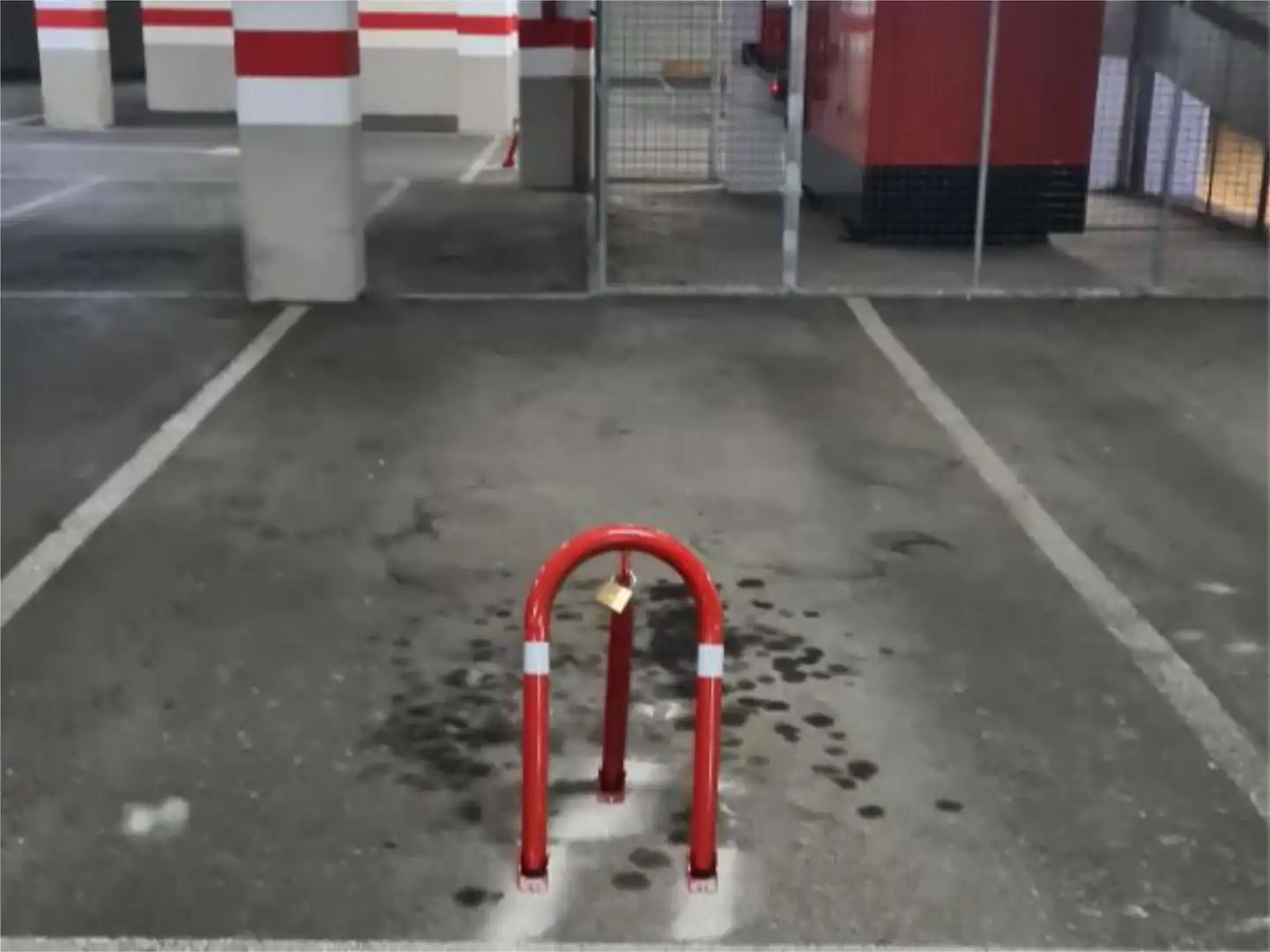 Parkplatz von Garage zur Miete in Elche / Elx