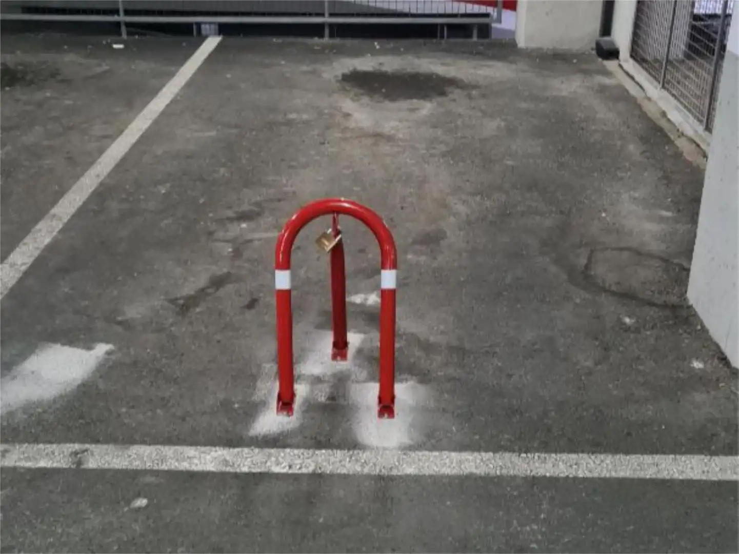 Parkplatz von Garage zur Miete in Elche / Elx