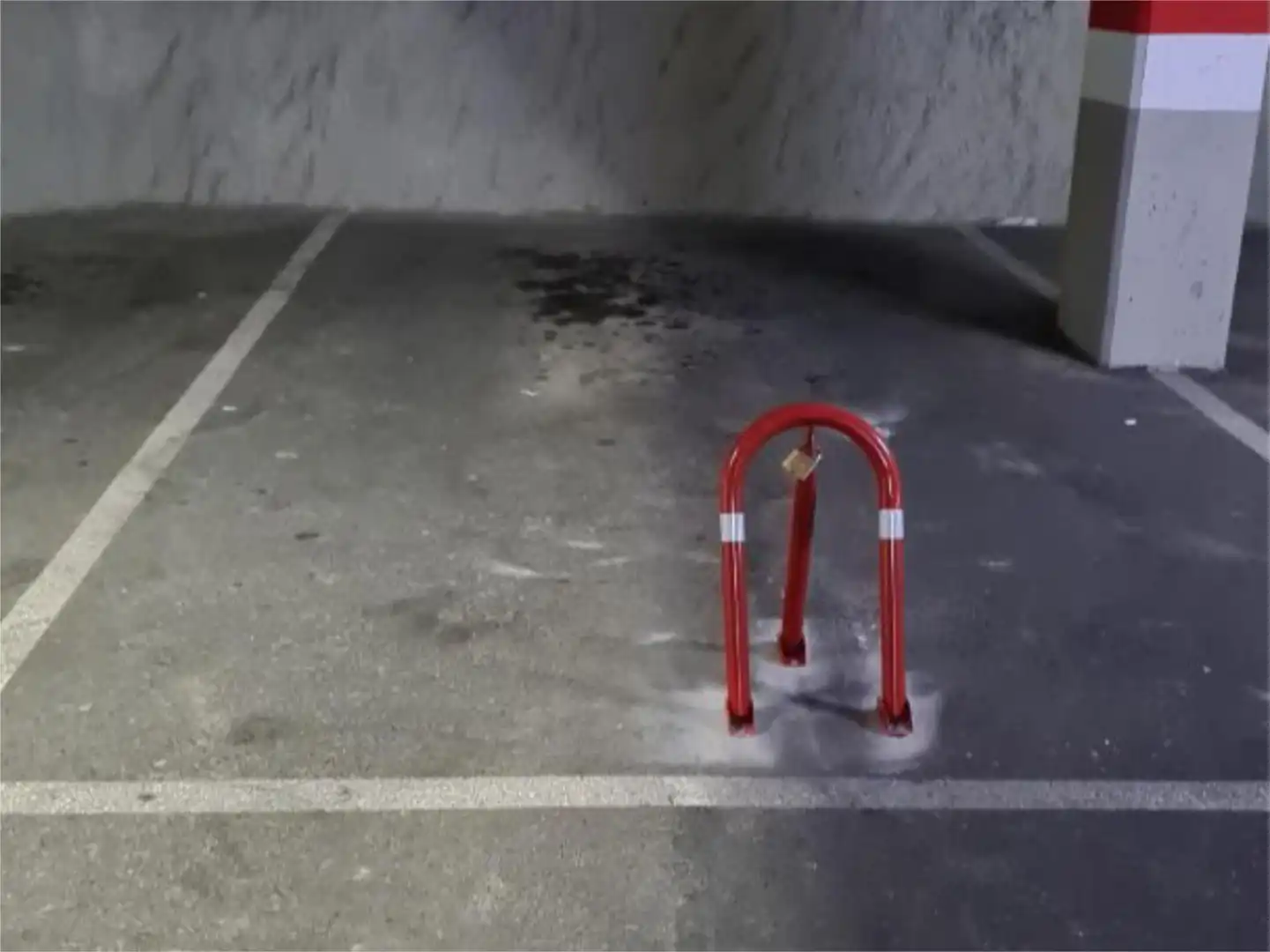 Parkplatz von Garage zur Miete in Elche / Elx