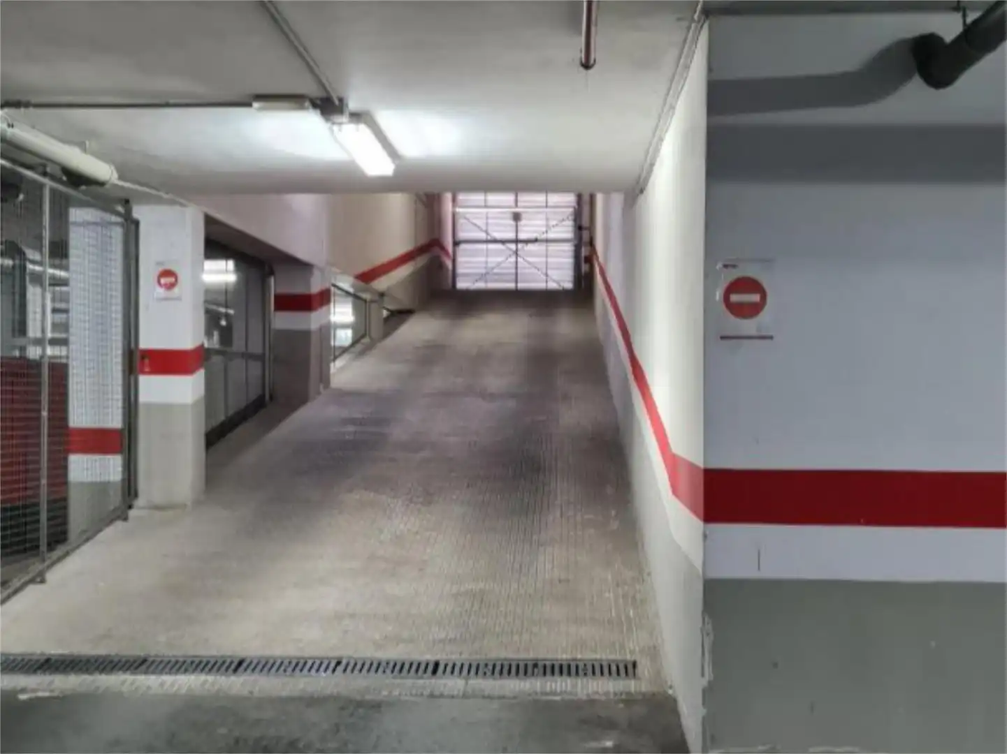 Parkplatz von Garage zur Miete in Elche / Elx