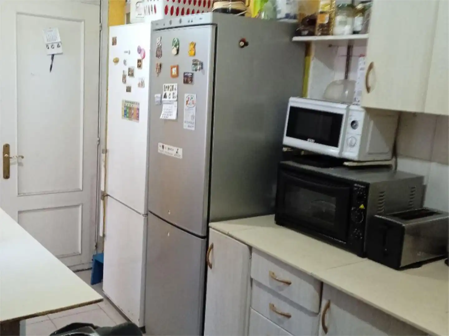 Habitación en Carrer d'Alcolea, 91, Sants Cocina de Piso para compartir en Barcelona con Parquet y Amueblado