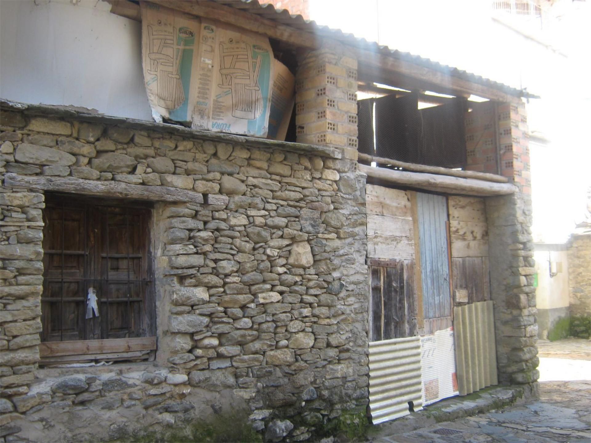 Vista exterior de Casa o xalet en venda en Puente de Montañana
