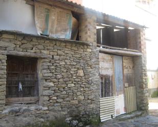 Vista exterior de Casa o xalet en venda en Puente de Montañana