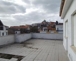 Terrasse von Dachboden zum verkauf in Valverde del Fresno mit Terrasse und Möbliert