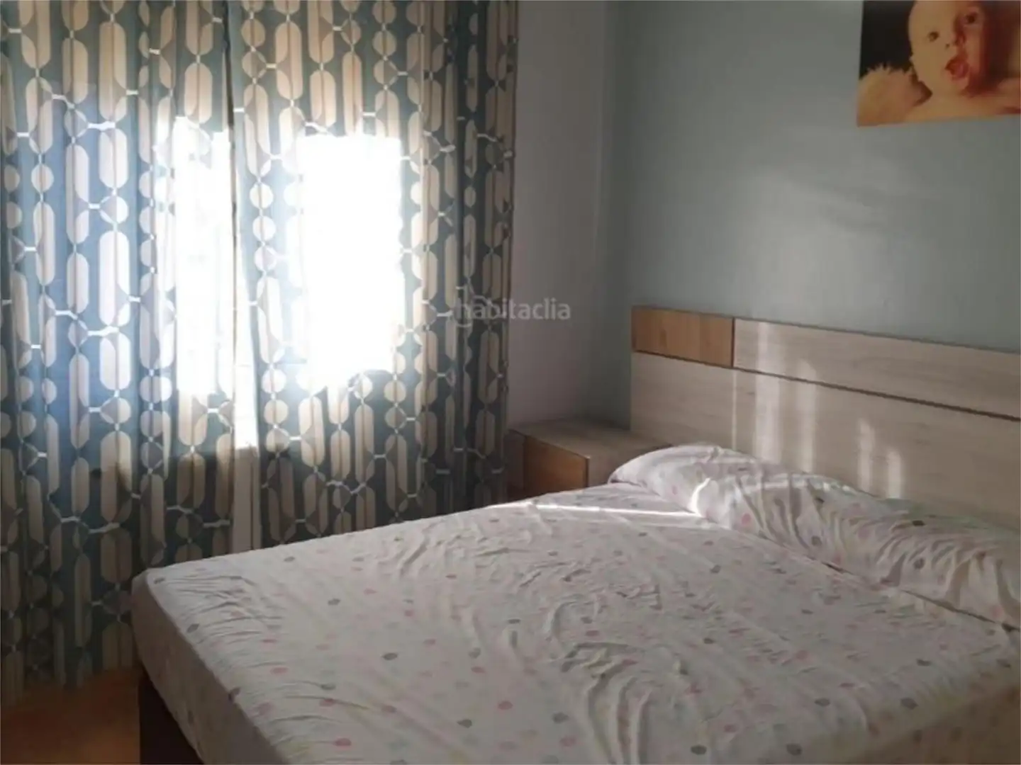 Habitación de Casa adosada en venta en Rubí con Aire acondicionado