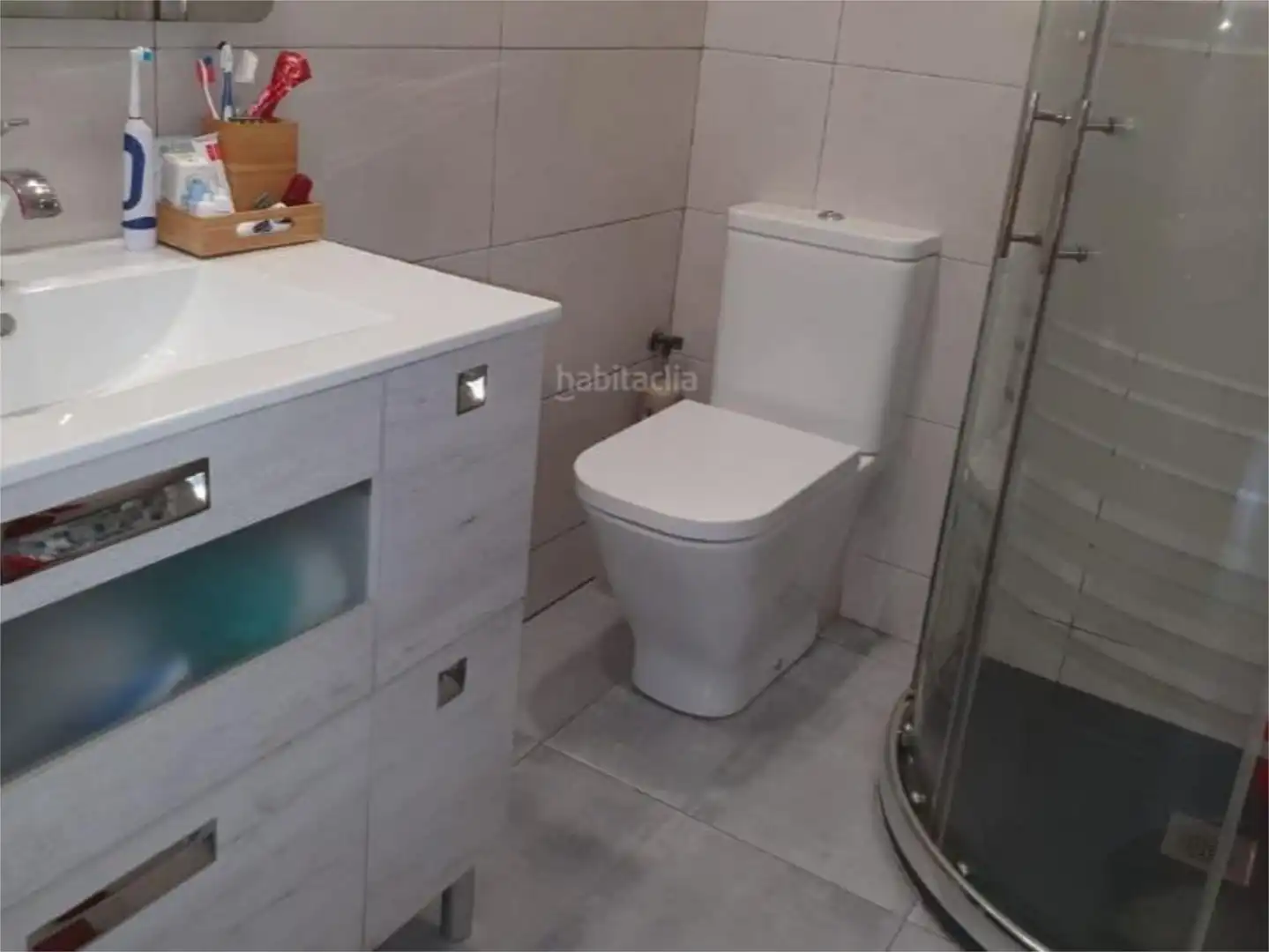 Baño de Casa adosada en venta en Rubí con Aire acondicionado