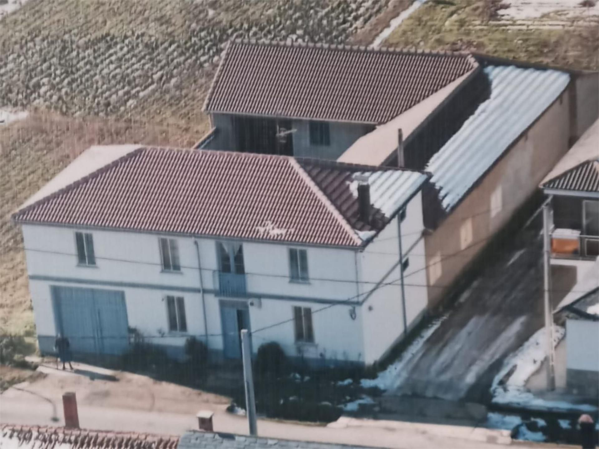 Exterior view of Country house for sale in Villamejil  with Heating, Private garden and Storage room