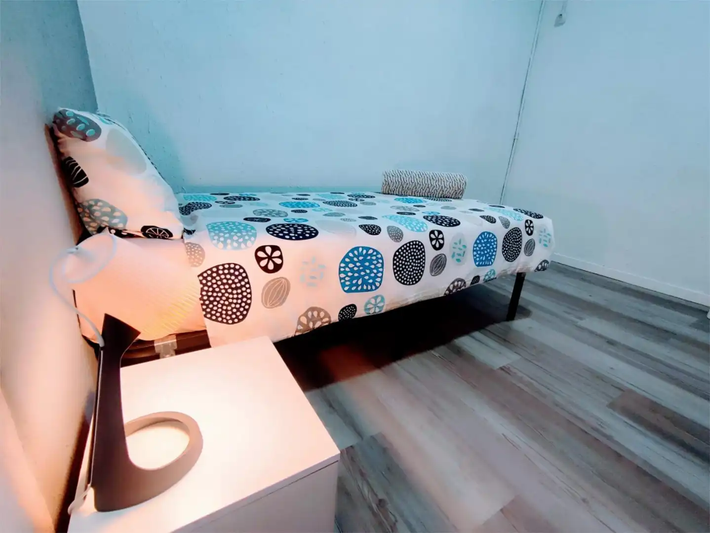 Room in Carrer d'Antoni Forrellad, 60, Can Puiggener Bedroom of Flat for share in Sabadell with Air Conditioner, Heating and Parquet flooring