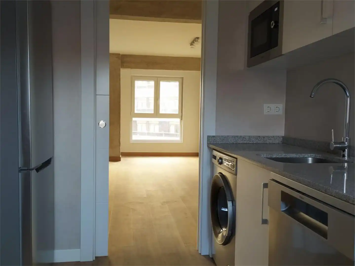 Piso de alquiler en Calle San Fernando, 88, Cuatro Caminos Cocina de Piso de alquiler en Santander