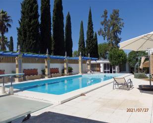 Swimming pool of Flat for sale in Sanlúcar la Mayor  with Air Conditioner, Heating and Private garden