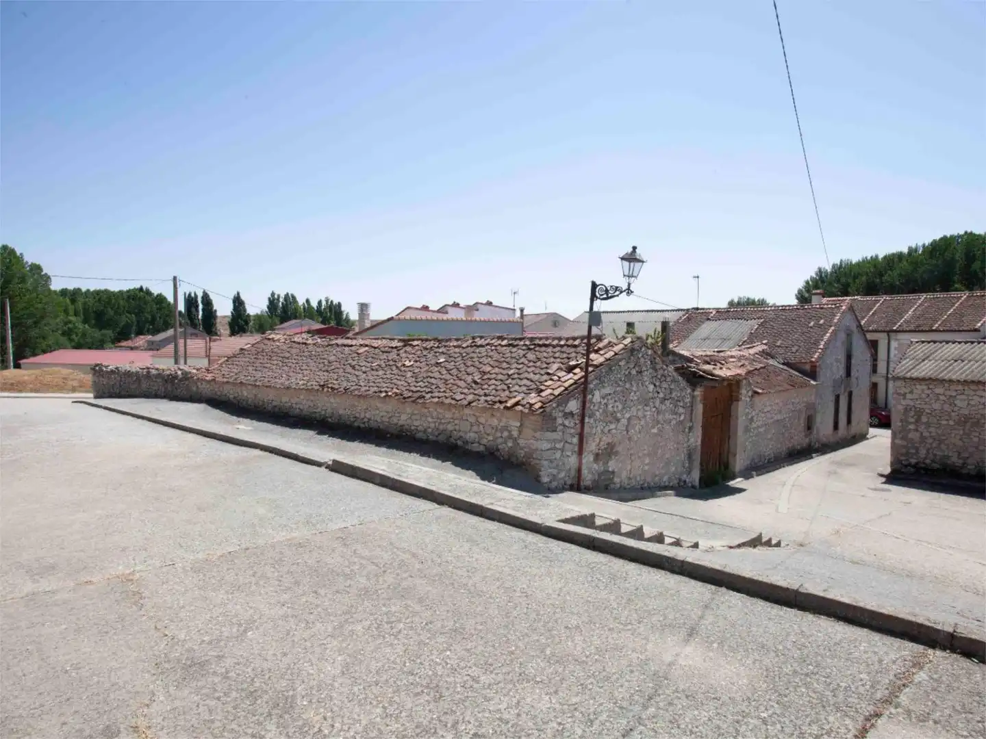 Vista exterior de Casa adosada en venda en Membibre de la Hoz amb Moblat