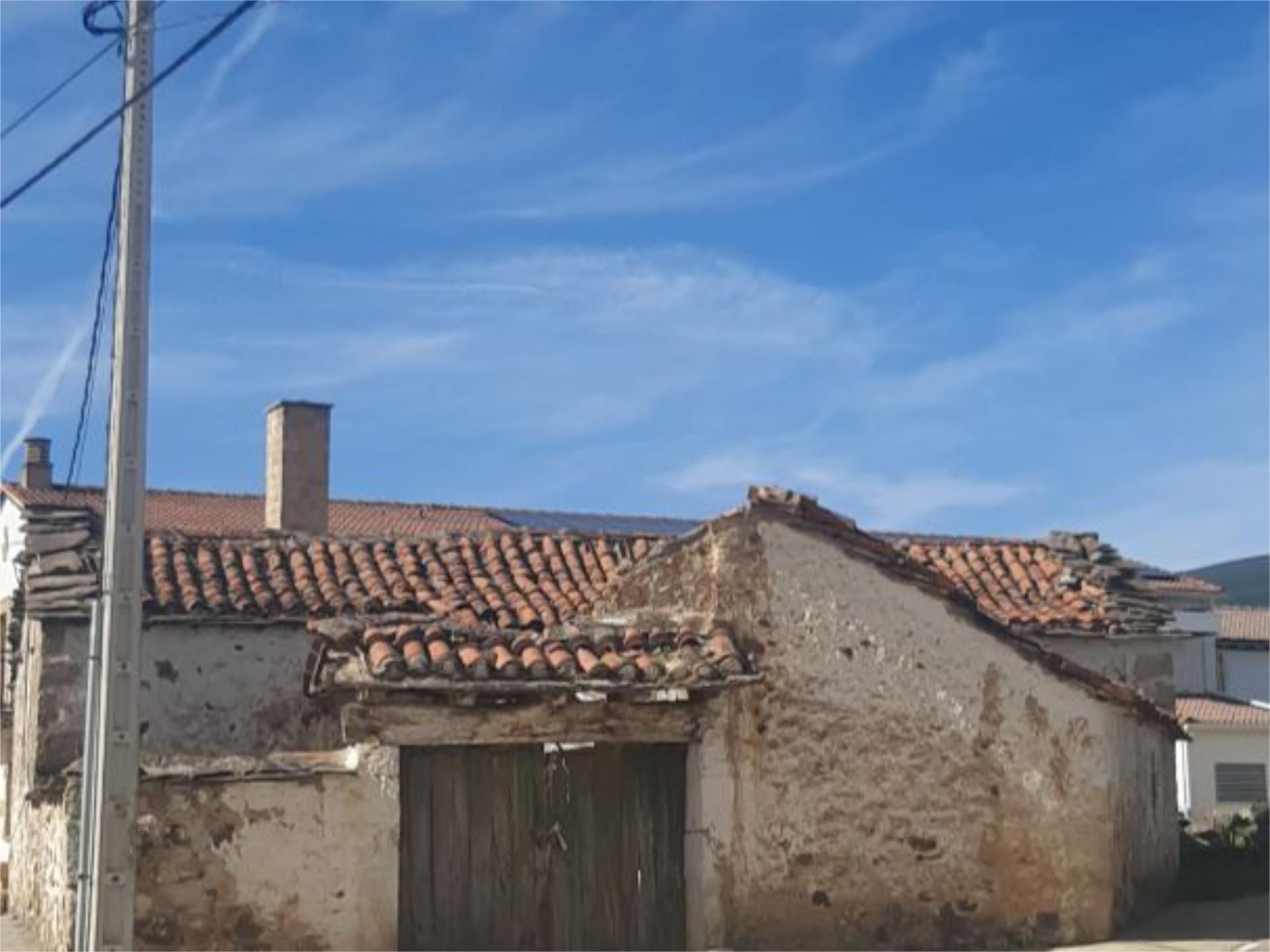 Vista exterior de Casa o xalet en venda en Sotillo del Rincón amb Jardí privat