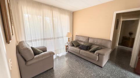 Flat for sale in Plaça Barri D'orcasitas, 7, Sant Cosme -La Granja, Barcelona - image 5 Photo 5 of Flat for sale in Plaça Barri D'orcasitas, 7, Sant Cosme -La Granja, Barcelona