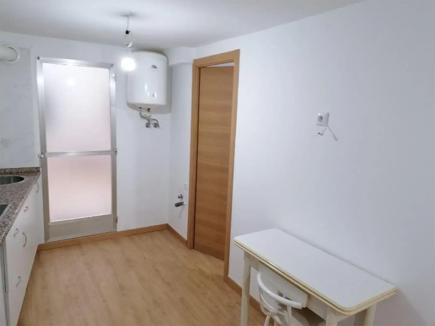 Local en venta en Calle Magistral Delgado, 8, San Lázaro Local en venta en Zamora Capital con Amueblado