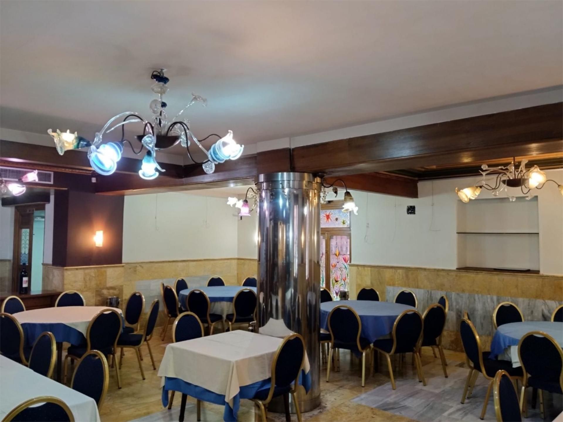 Local en venda en Villena amb Aire condicionat, Calefacció i Moblat
