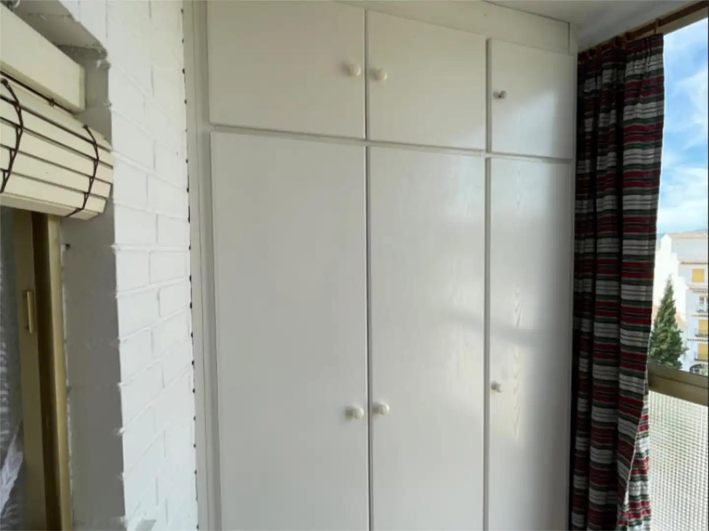 Wohnung zum Verkauf in Barriada Paz, 9, Montefrío Schlafzimmer von Wohnung zum Verkauf in Montefrío mit Klimaanlage, Terrasse und Balkon
