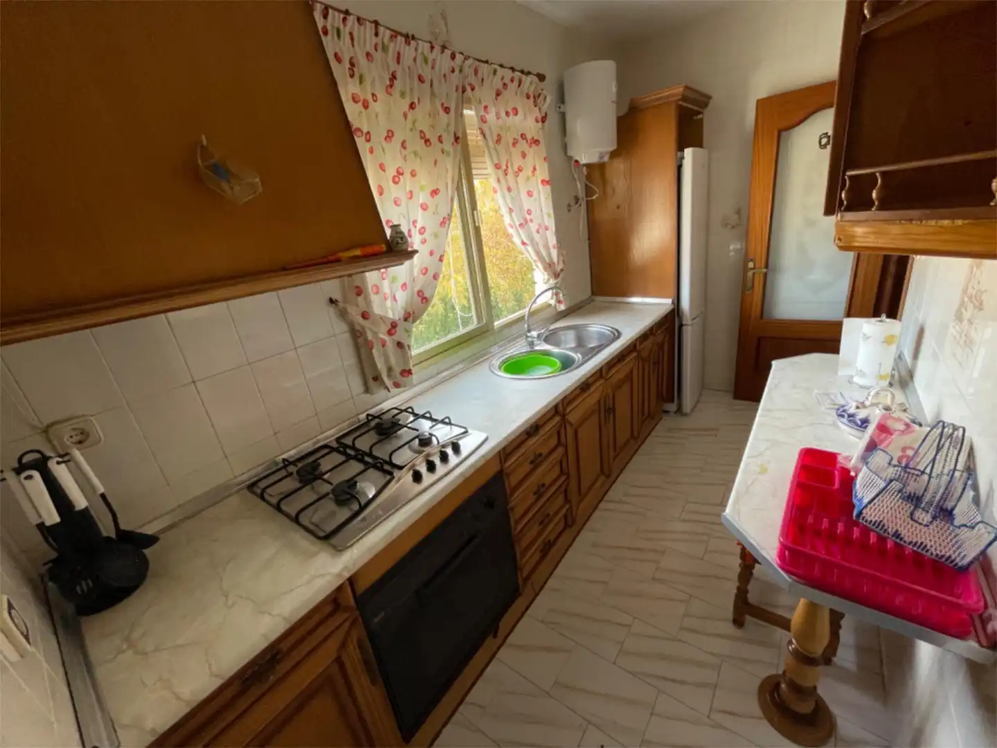 Wohnung zum Verkauf in Barriada Paz, 9, Montefrío Küche von Wohnung zum Verkauf in Montefrío mit Klimaanlage, Terrasse und Balkon