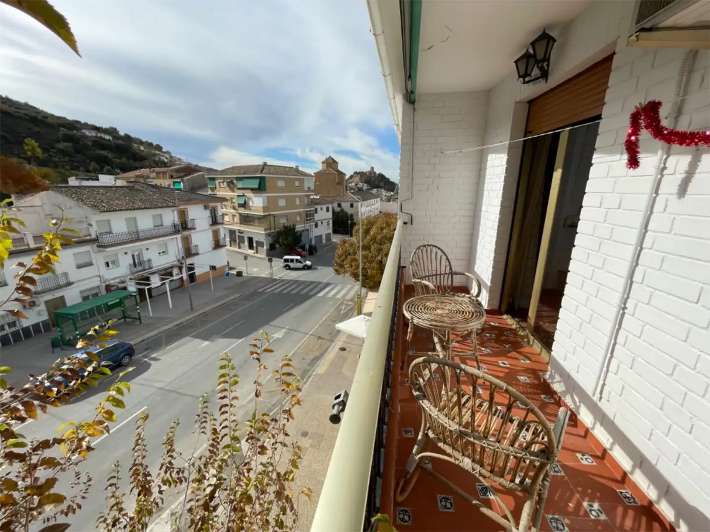 Wohnung zum Verkauf in Barriada Paz, 9, Montefrío Außenansicht von Wohnung zum Verkauf in Montefrío mit Klimaanlage, Terrasse und Balkon