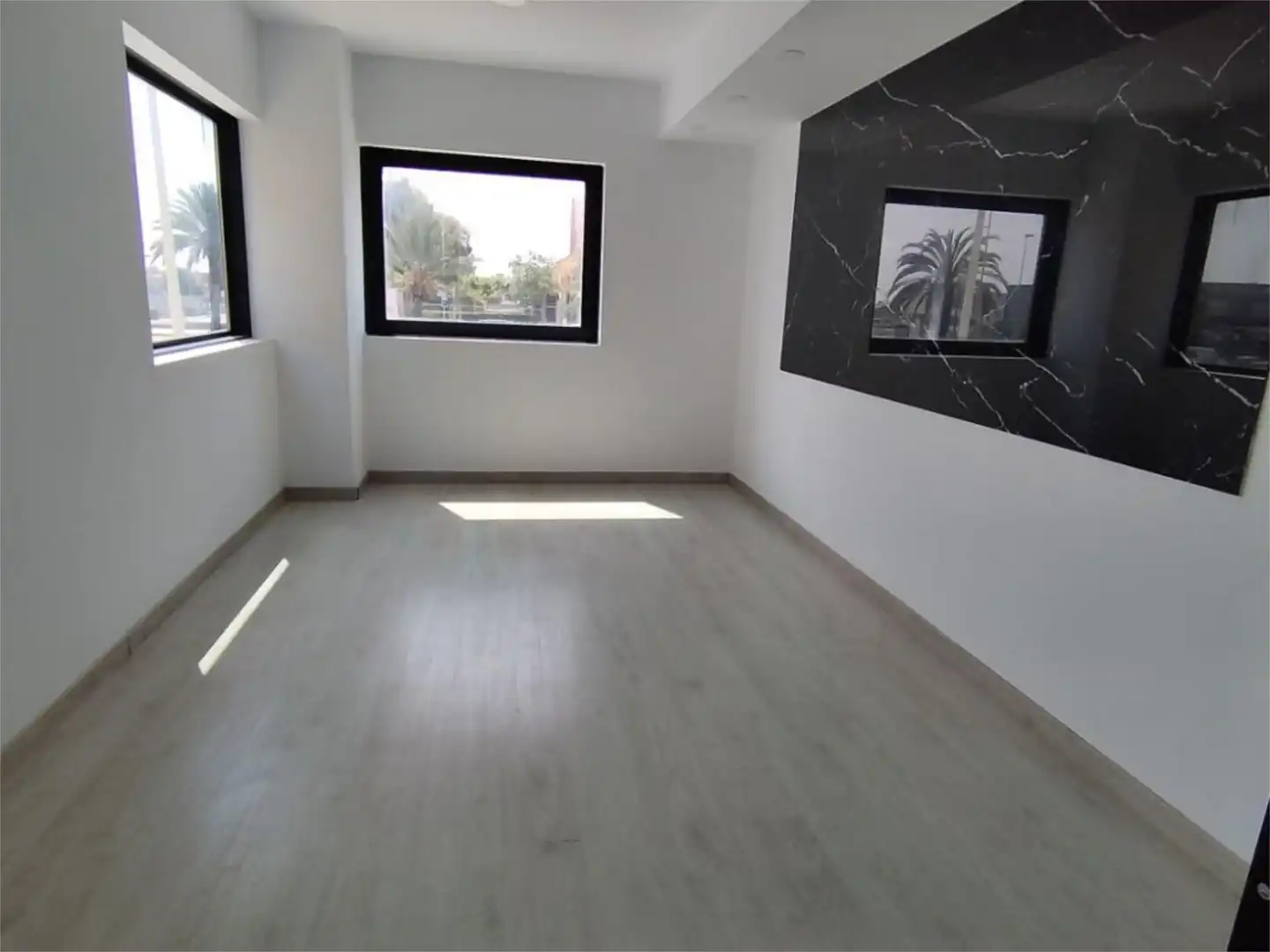 Büro zur Miete in Carrer Almansa, 30, San Crispín Büro zur Miete in Elche / Elx
