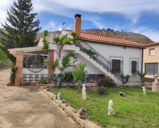 Jardí de Casa o xalet en venda en  Teruel Capital amb Terrassa i Balcó