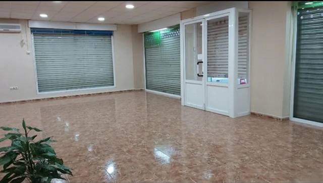 Local comercial en Alquiler en Calle Pintor el Greco, 16 en Zona Hospital