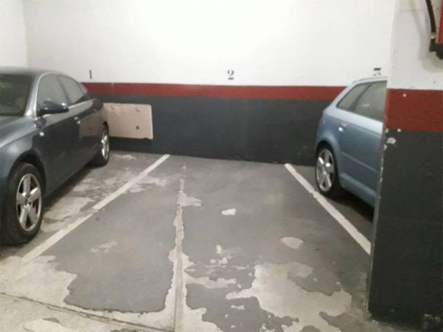 Garaje en Alquiler en Calle Veza, 4 en Valdeacederas