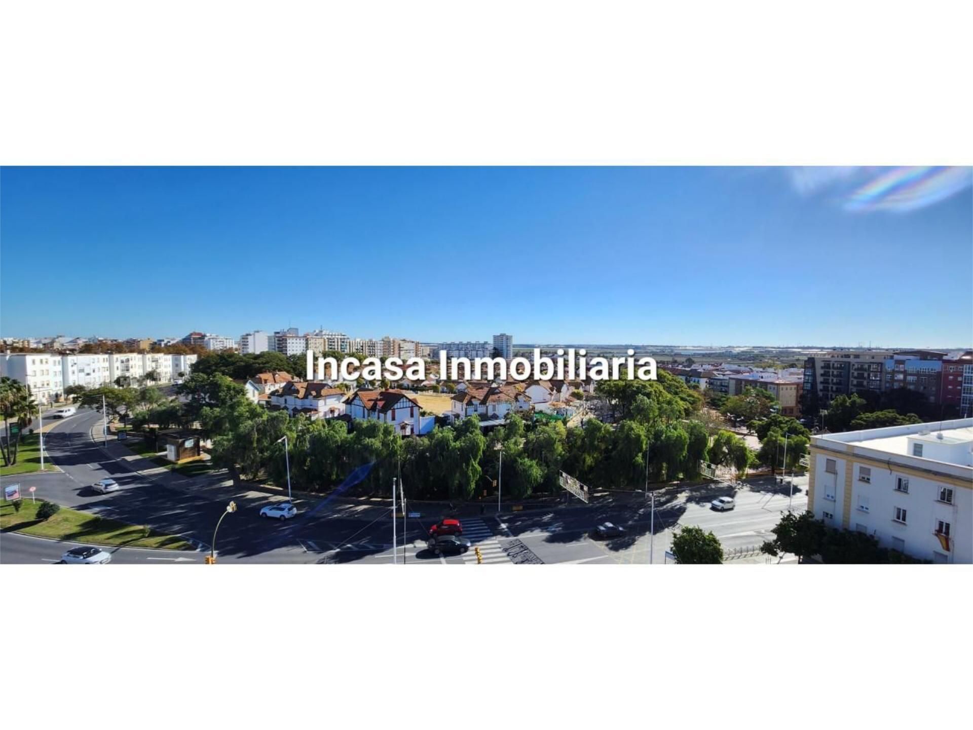 Vista exterior de Pis en venda en  Huelva Capital amb Aire condicionat, Calefacció i Terrassa