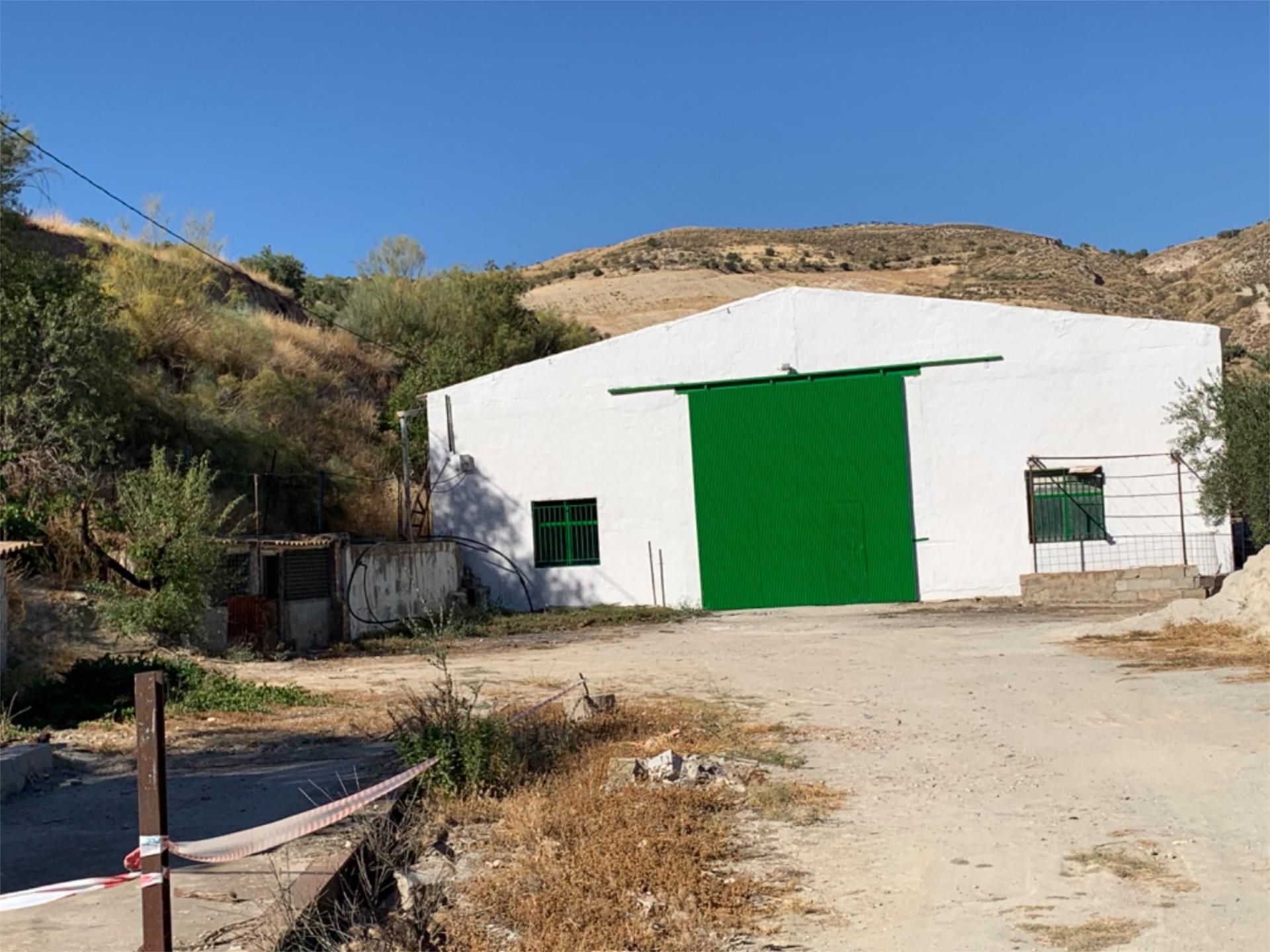 Vista exterior de Finca rústica en venda en Cacín amb Jardí privat, Terrassa i Traster