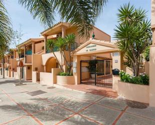 Exterior view of Flat for sale in Chiclana de la Frontera  with Terrace and Swimming Pool