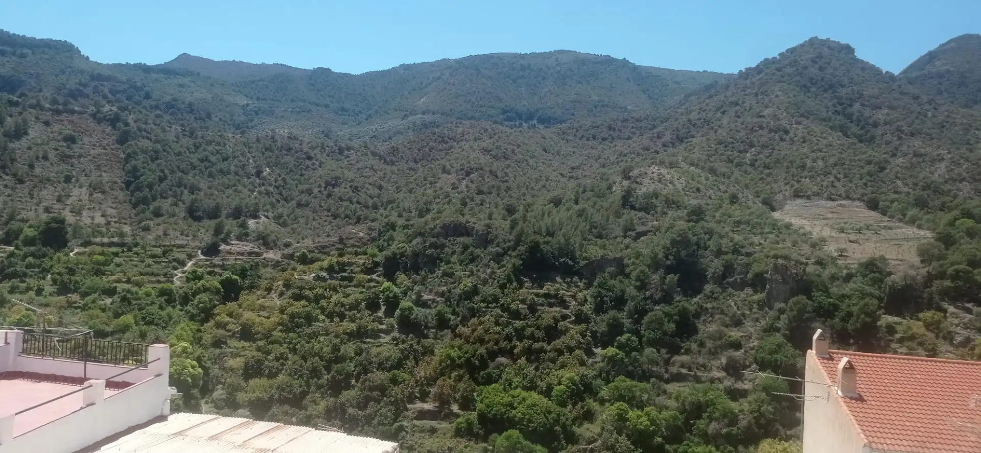 Erdgeschoss zum Verkauf in Los Guajares mit Terrasse